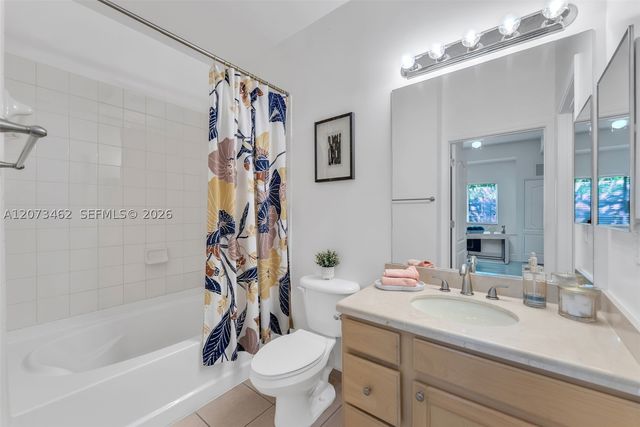 6001 SW 70th St 513, South Miami, FL 33143