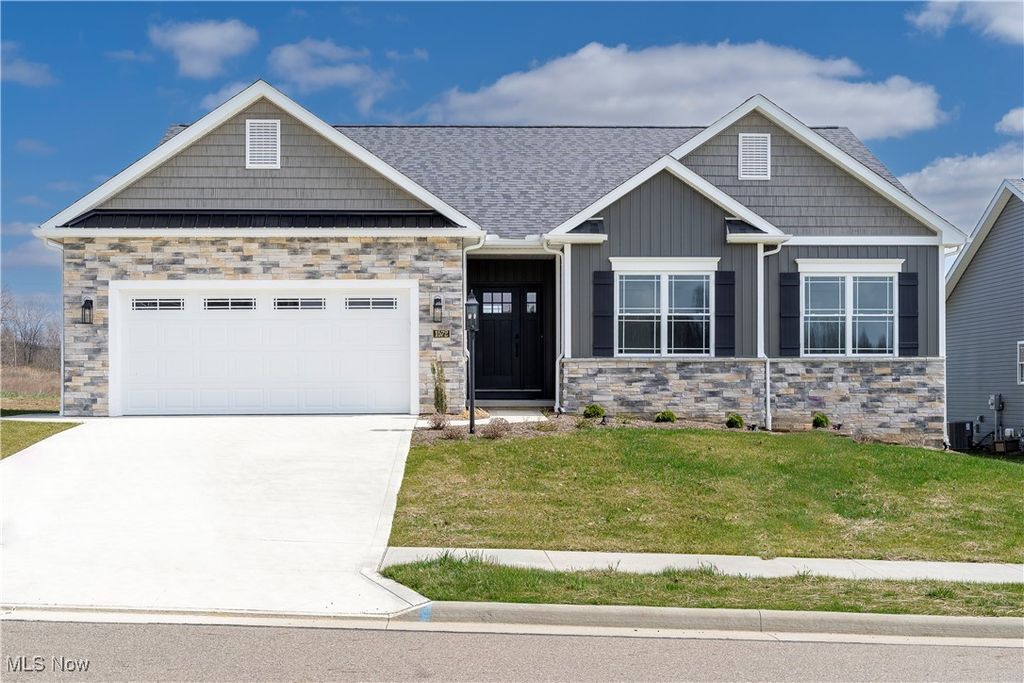 1572 Championship Circle SE, Massillon, OH 44646