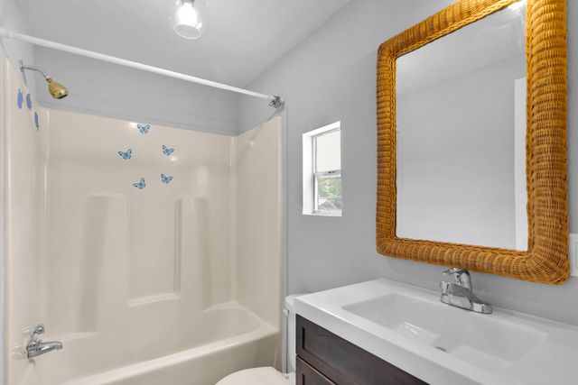 225 Lee Avenue, Key Largo, FL 33037