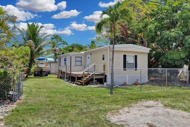 225 Lee Avenue, Key Largo, FL 33037