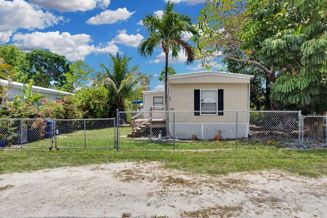 225 Lee Avenue, Key Largo, FL 33037