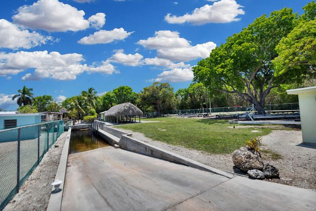 225 Lee Avenue, Key Largo, FL 33037