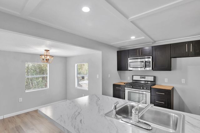 225 Lee Avenue, Key Largo, FL 33037