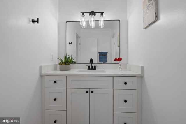 5235 CHALK POINT RD, West River, MD 20778