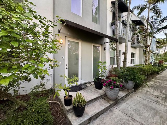 440 NE 35th Ct 2, Oakland Park, FL 33334