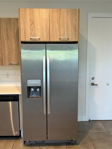 440 NE 35th Ct 2, Oakland Park, FL 33334