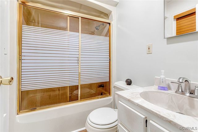 725 Cralle Ave, Tappahannock, VA 22560