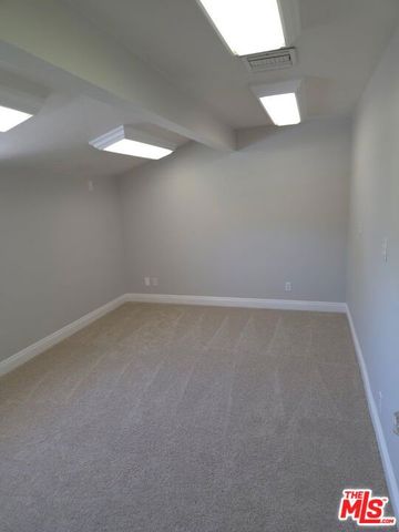 3328 Greenville Avenue, Simi Valley, CA 93063
