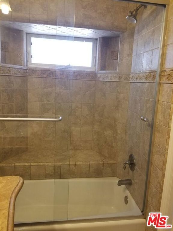 Image 5 of property listing at 3328 Greenville Avenue, Simi Valley, CA 93063
