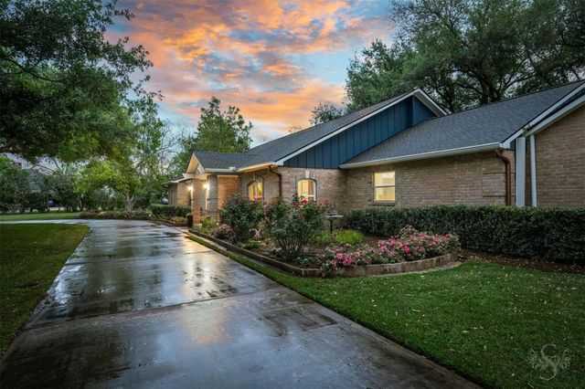 1467 Foster Lake Drive, Richmond, TX 77406