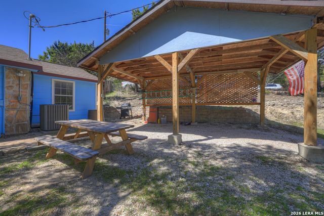 1069 Trail Pass, Canyon Lake, TX 78133