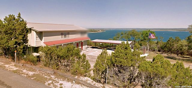 1069 Trail Pass, Canyon Lake, TX 78133