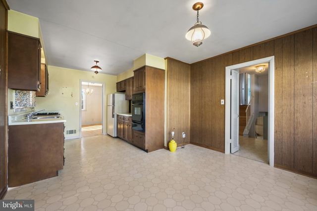 8723 VALLEYFIELD RD, Lutherville Timonium, MD 21093