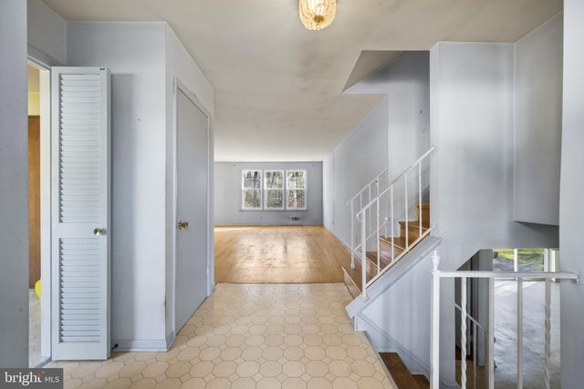 8723 VALLEYFIELD RD, Lutherville Timonium, MD 21093