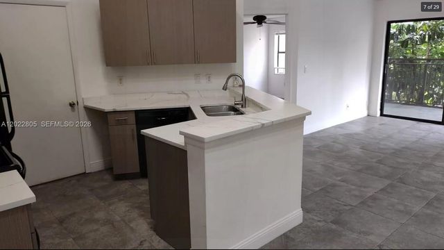 9999 Summerbreeze Drive 406, Sunrise, FL 33322