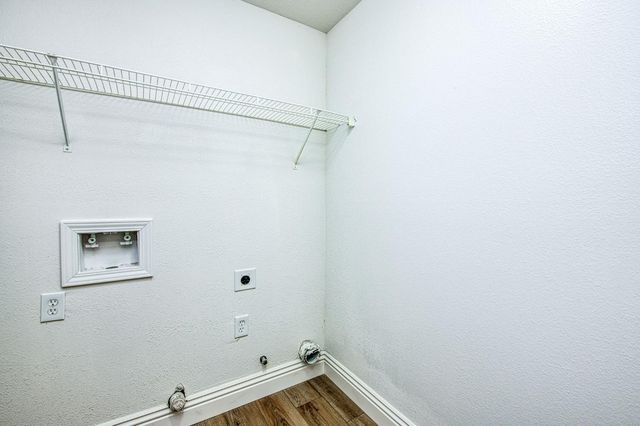 5176 W Michigan Avenue, Fresno, CA 93722