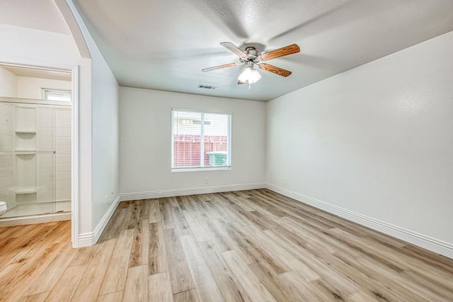 5176 W Michigan Avenue, Fresno, CA 93722