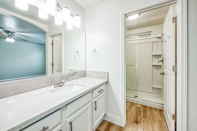 5176 W Michigan Avenue, Fresno, CA 93722