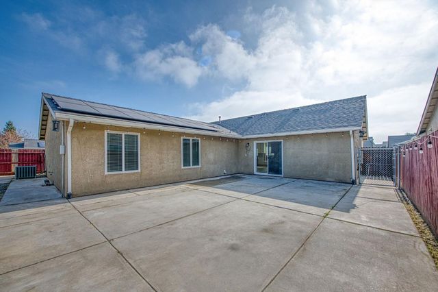 5176 W Michigan Avenue, Fresno, CA 93722