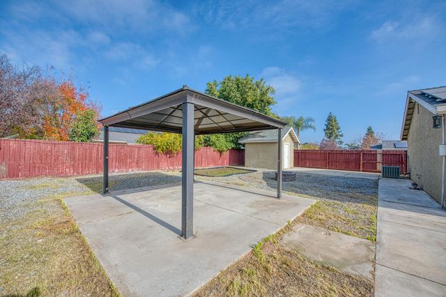 5176 W Michigan Avenue, Fresno, CA 93722