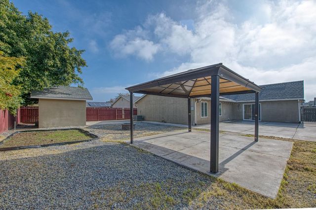 5176 W Michigan Avenue, Fresno, CA 93722