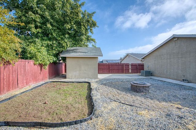 5176 W Michigan Avenue, Fresno, CA 93722