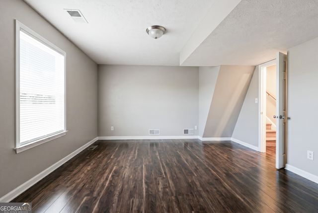 1481 Smokehouse Lane, Stone Mountain, GA 30088