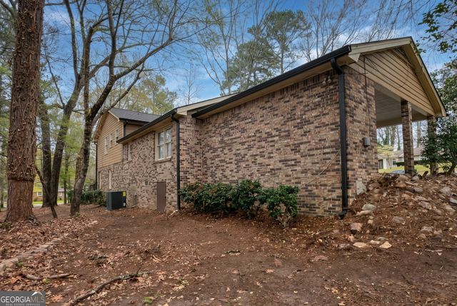 1481 Smokehouse Lane, Stone Mountain, GA 30088