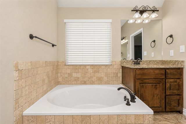 173 Whitetail Drive, Willow Park, TX 76008