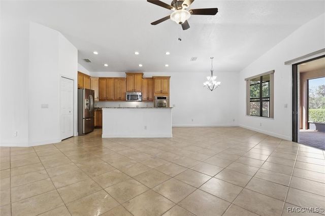 1027 W Skyview Crossing Drive, Hernando, FL 34442