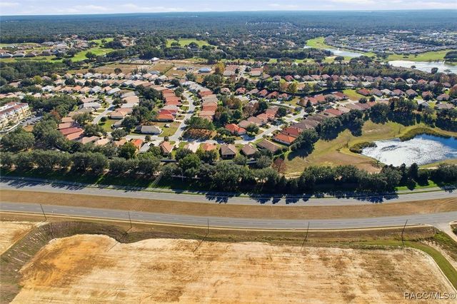 1027 W Skyview Crossing Drive, Hernando, FL 34442