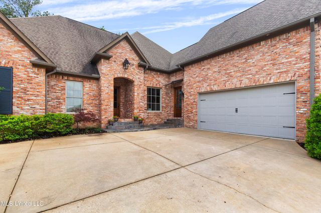 165 Ironwood Plantation Boulevard, Madison, MS 39110