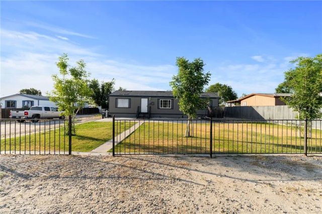 27947 Highway 119, Taft, CA 93268