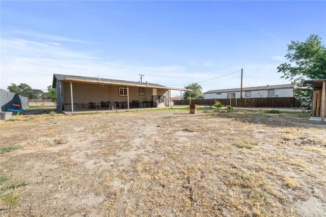 27947 Highway 119, Taft, CA 93268