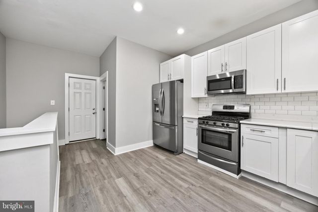 5532 CEDAR AVE, Philadelphia, PA 19143
