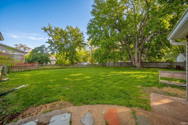 618 S 17Th Street, Elwood, IN 46036