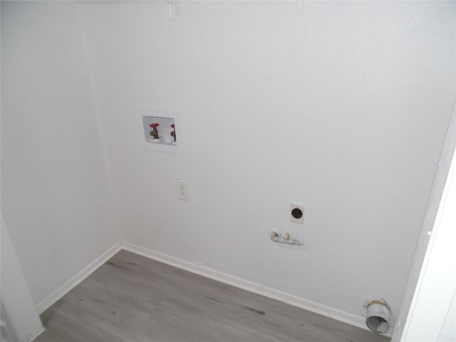 7400 Dixie DR B, Austin, TX 78744