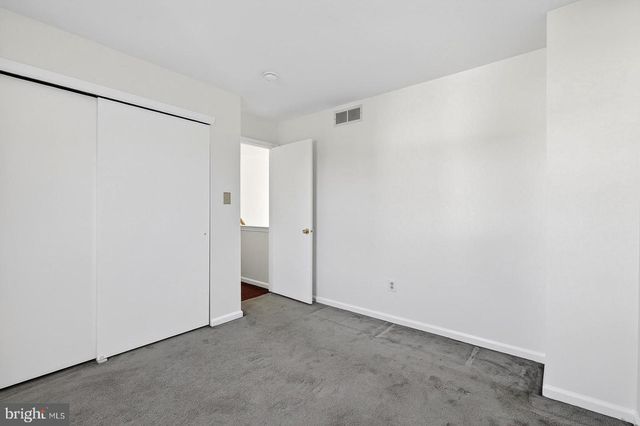 8 GALENA CT, Sicklerville, NJ 08081