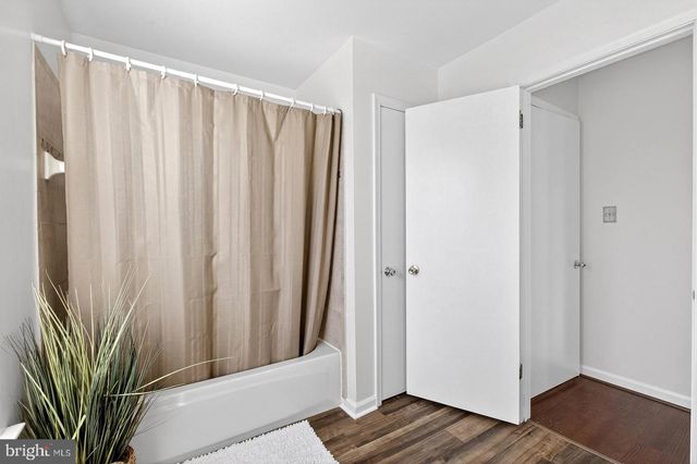 8 GALENA CT, Sicklerville, NJ 08081