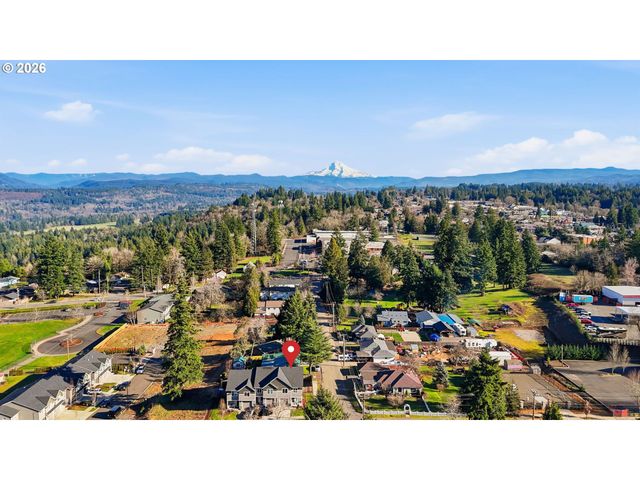 16994 UNIVERSITY Ave, Sandy, OR 97055