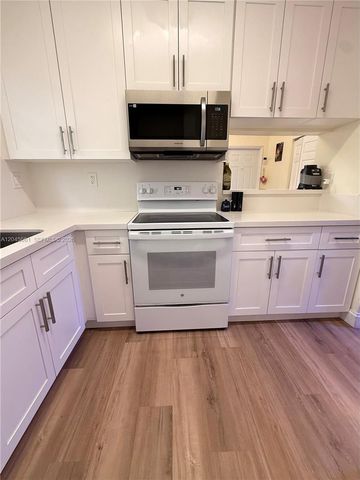 2361 NW 96th Terrace 18H, Pembroke Pines, FL 33024