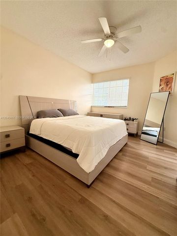 2361 NW 96th Terrace 18H, Pembroke Pines, FL 33024