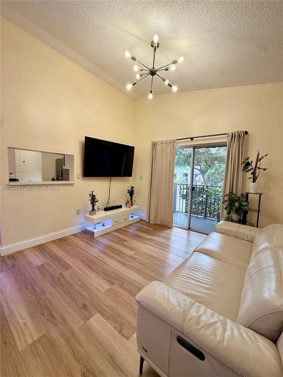 2361 NW 96th Terrace 18H, Pembroke Pines, FL 33024