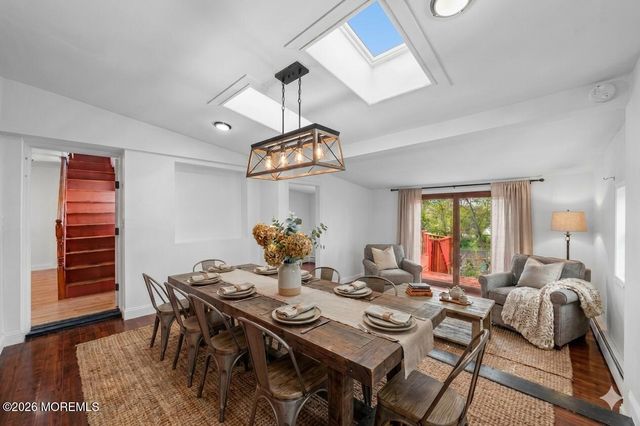 42 Bayberry Lane, Middletown, NJ 07748