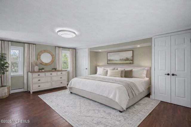 42 Bayberry Lane, Middletown, NJ 07748