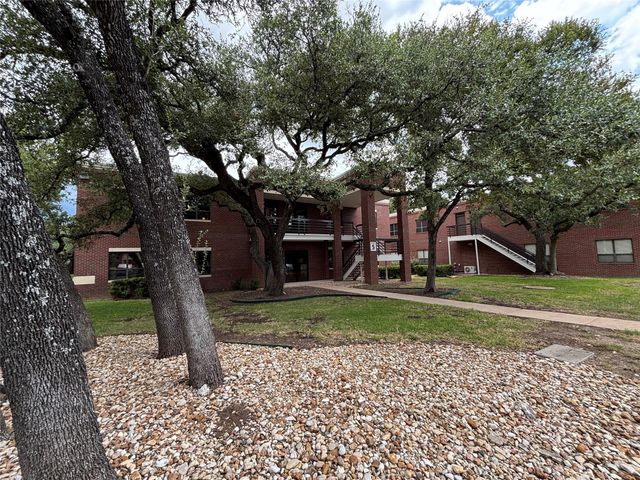 11824 Jollyville RD 502, Austin, TX 78759