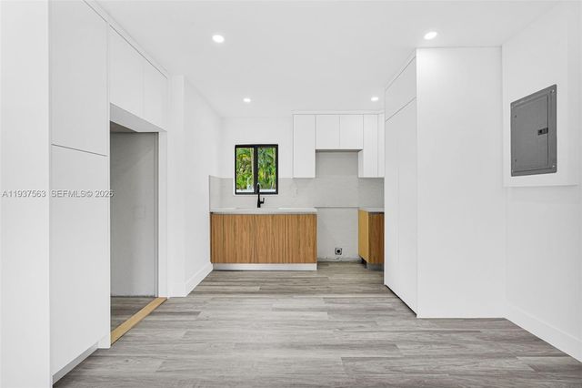 19720 NW 33rd Ave, Miami Gardens, FL 33056