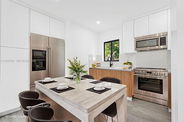 19720 NW 33rd Ave, Miami Gardens, FL 33056