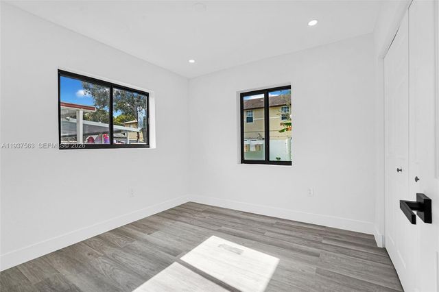 19720 NW 33rd Ave, Miami Gardens, FL 33056