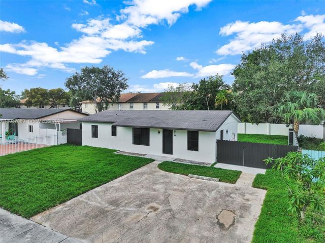 19720 NW 33rd Ave, Miami Gardens, FL 33056